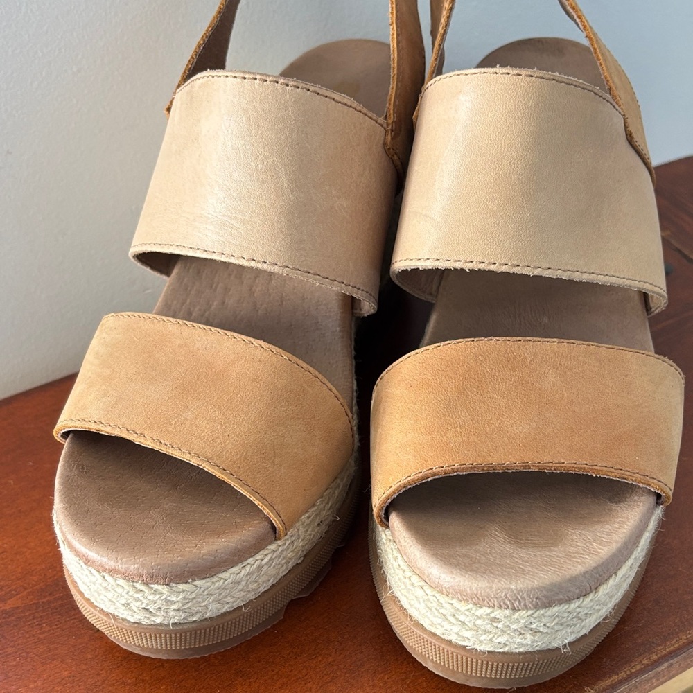 SOREL Joanie II Tan Wedge Espadrille Sandals 9 - Picture 11 of 11